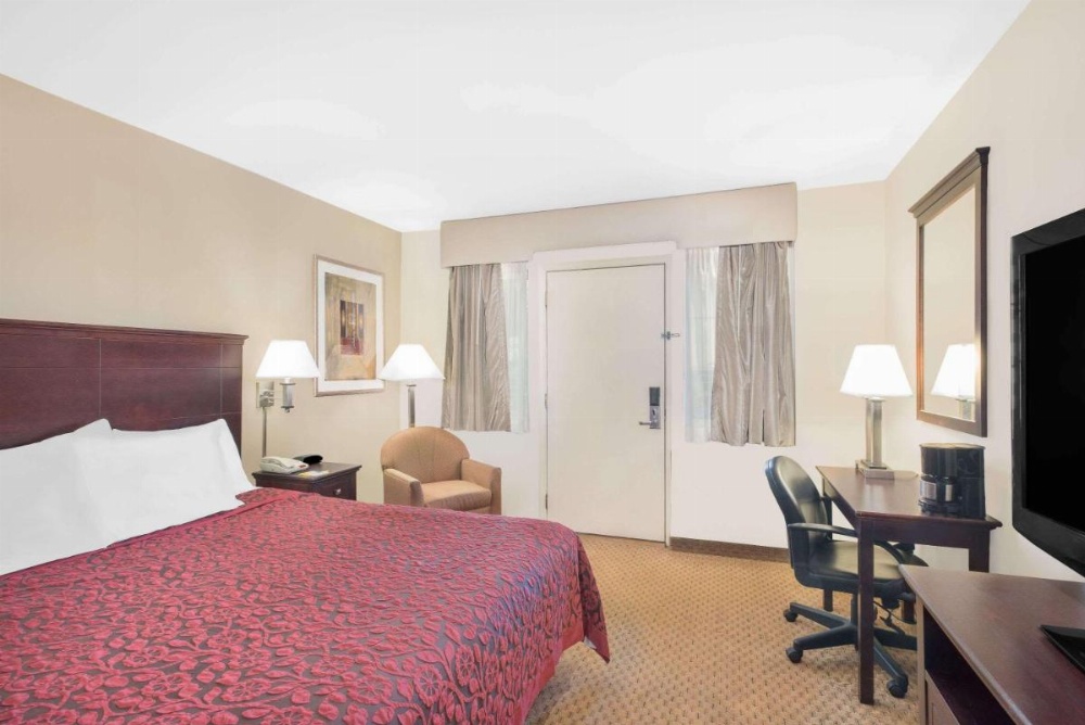 Days Inn by Wyndham Springfield/Phil.Intl Airport Image 11