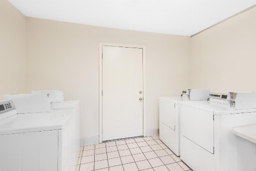 Days Inn by Wyndham Springfield/Phil.Intl Airport image 23