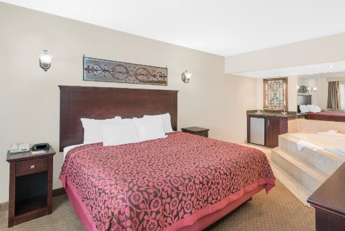 Days Inn by Wyndham Springfield/Phil.Intl Airport image 28