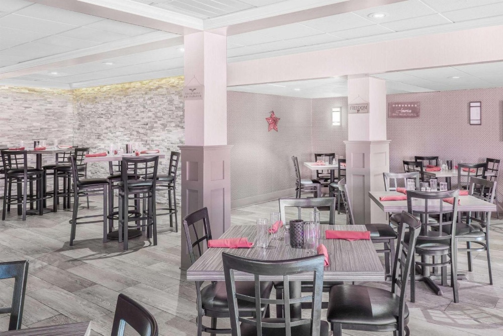 Days Inn by Wyndham Springfield/Phil.Intl Airport Main image